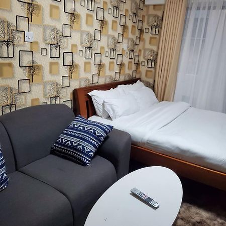 Ferienwohnung Lovely & Cozy Compact Studio Near Airport With Rooftop View Nairobi Exterior foto