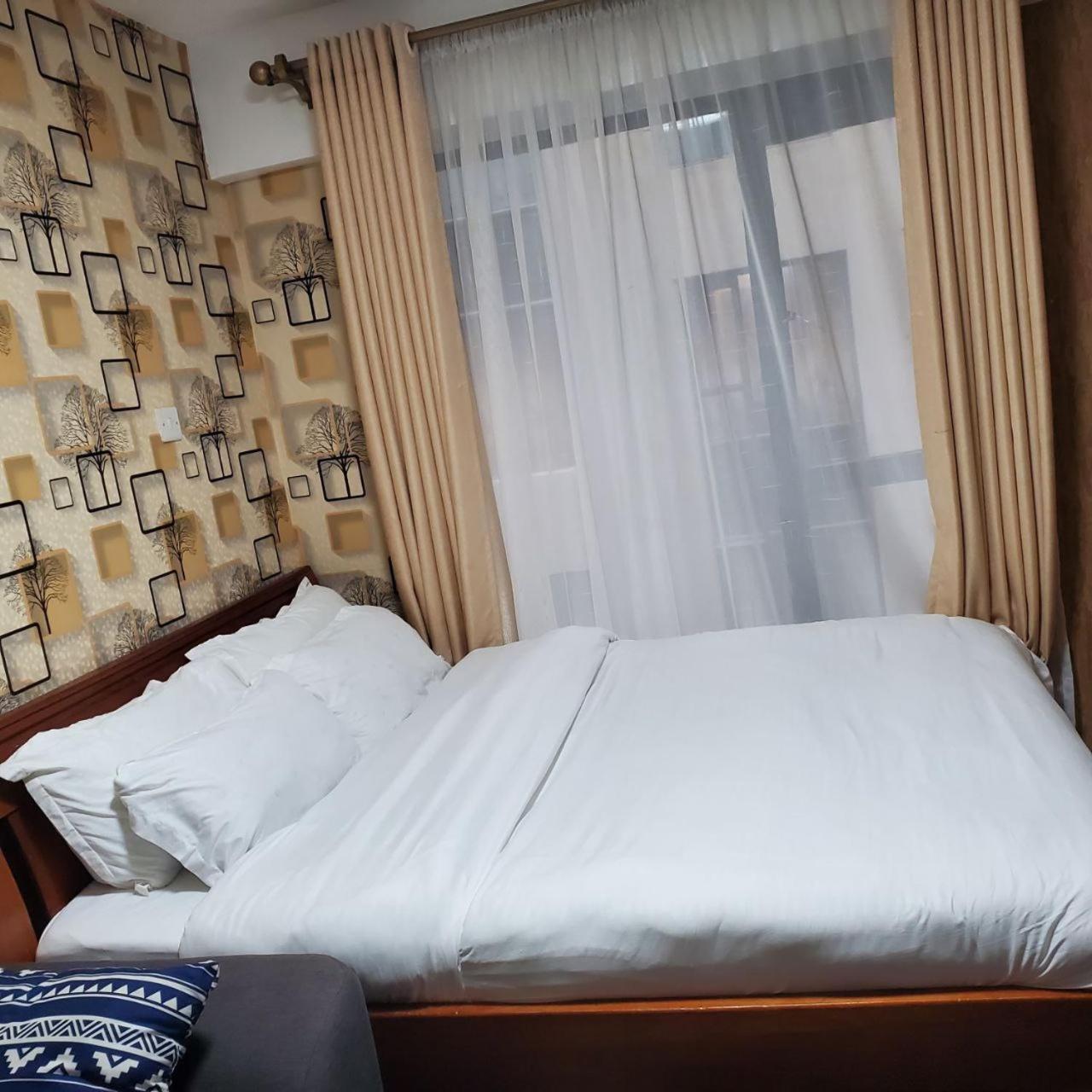Ferienwohnung Lovely & Cozy Compact Studio Near Airport With Rooftop View Nairobi Exterior foto